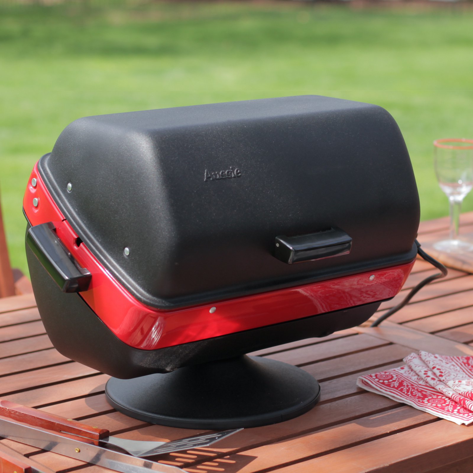 Americana Tabletop Grill with 3-position element - image 5 of 5