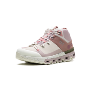 On WOMENS Cloudtrax WMNS Rose Ivory 53.99054 from Stadium Goods
