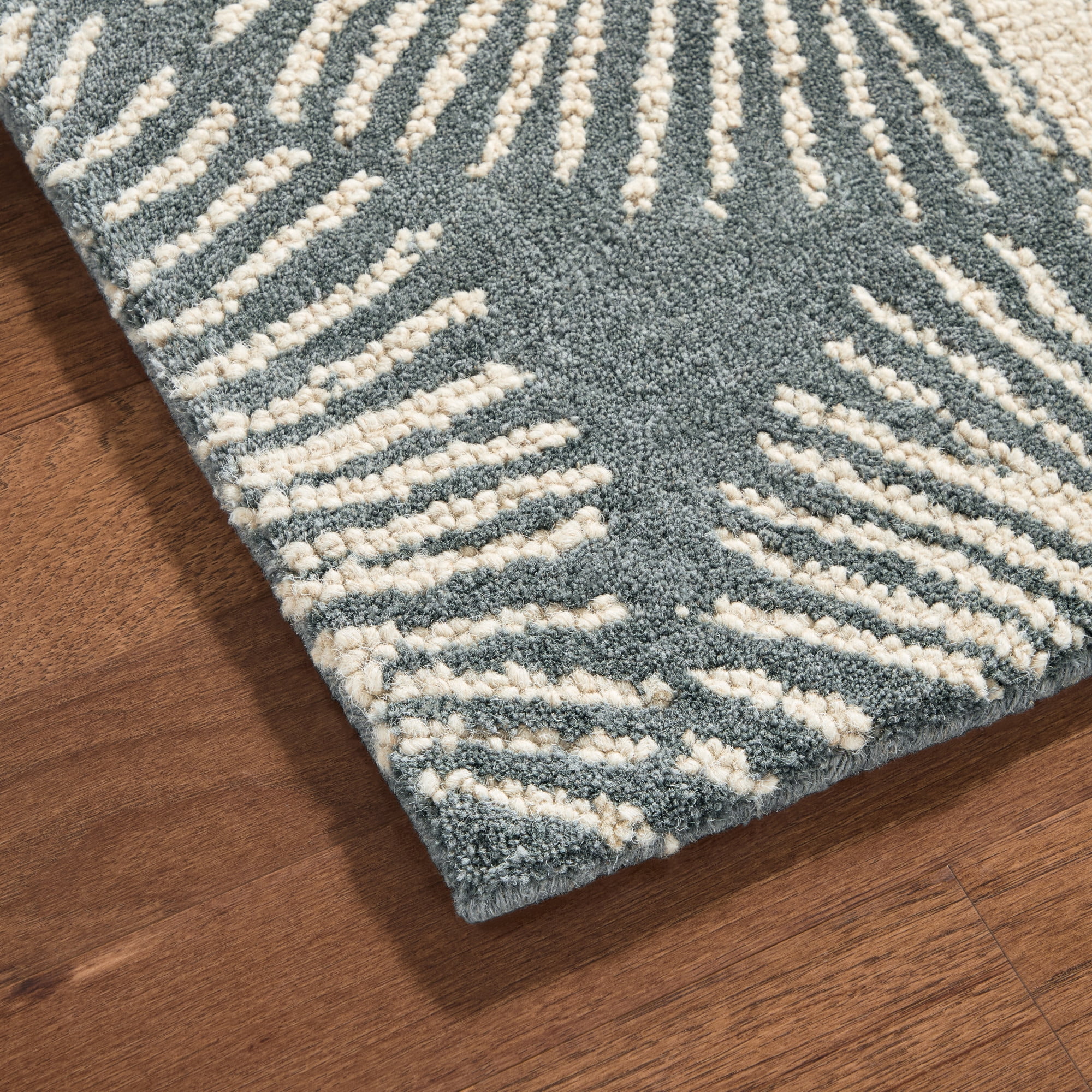 NICOLE MILLER NEW YORK Kendall Slinky Geo Handcrafted Runner Area Rug, 100% Wool Rug, Grey, 2'5"x7"