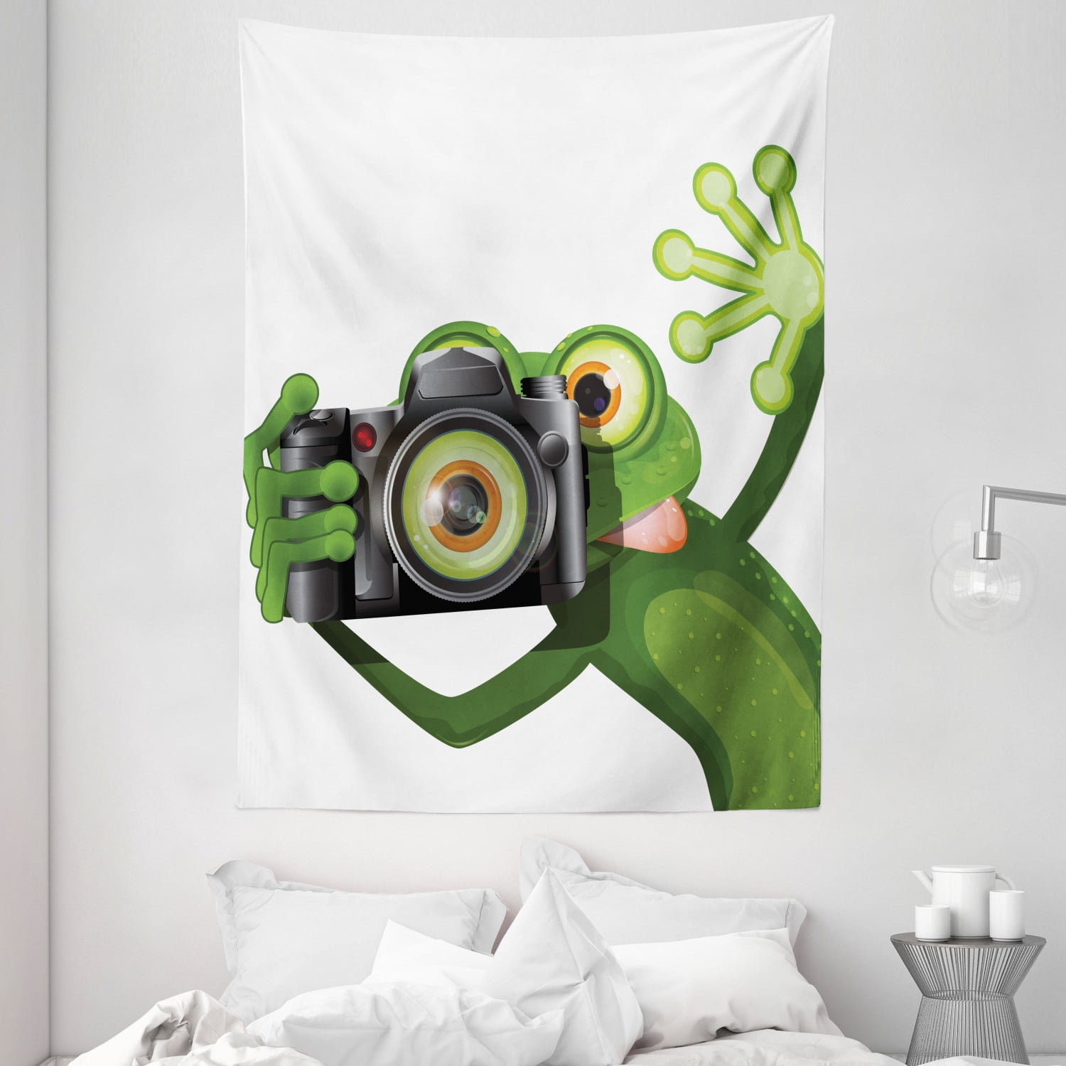Animal Decor Wall Hanging Tapestry, Photographer Merry Green Frog