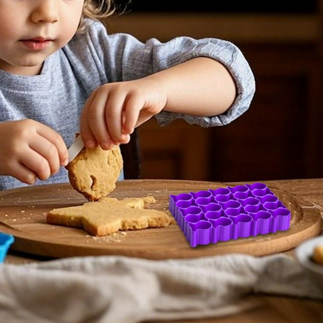 SHAGUOZHOU Vacuum for Food Food Brushes for Decorating Lunch Packing 25 Cavity Fish Shaped Cookie Cutter Set Mini For Kids Baking