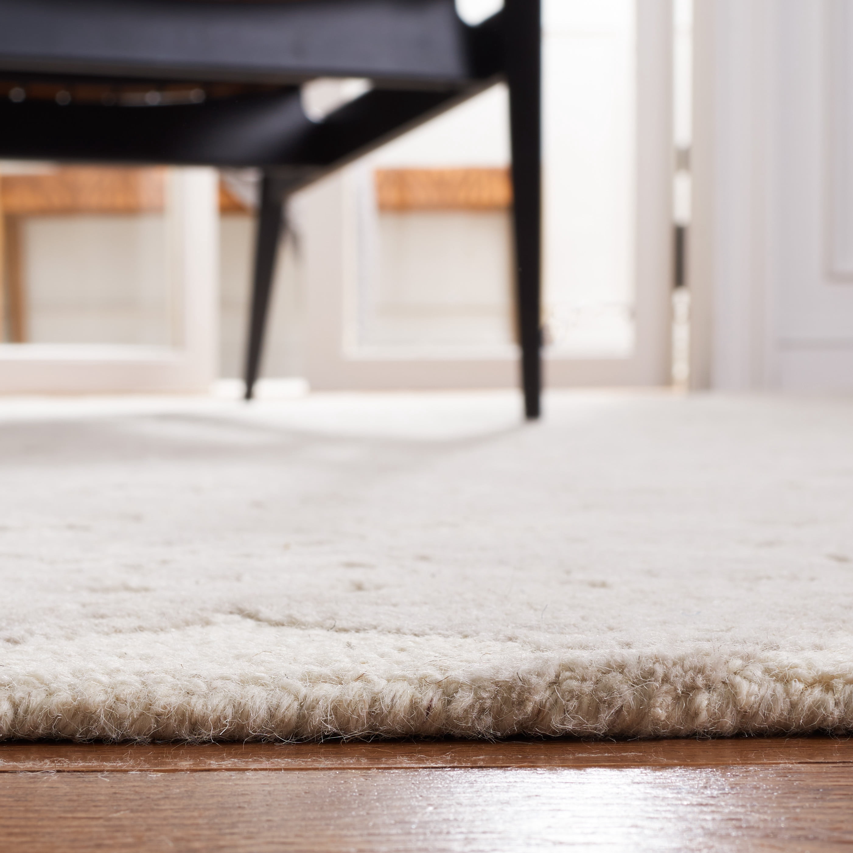 SAFAVIEH Metro Dimitri Medallion Area Rug, Ivory/Grey, 8' x 10'