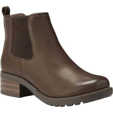 darielle lug sole chelsea booties