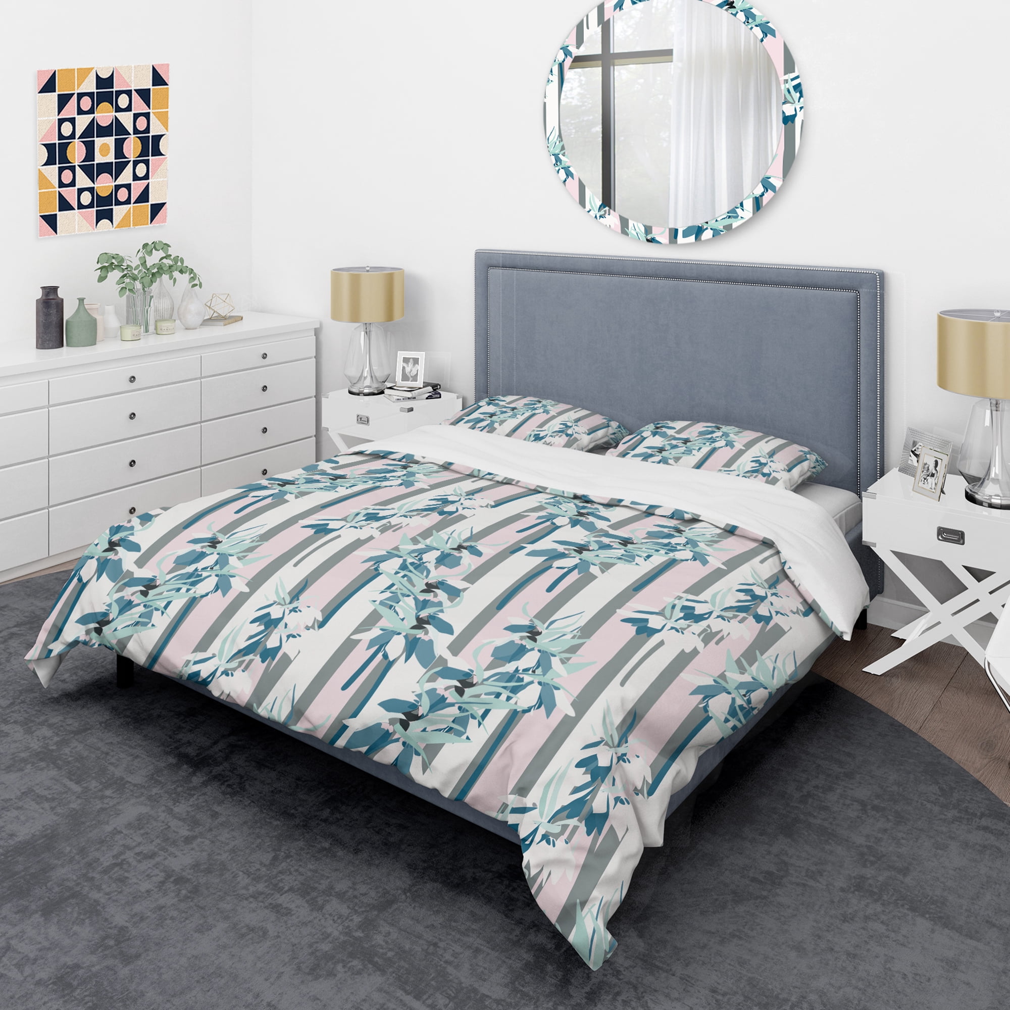 Designart 'Retro Handdrawn Lilies' Mid-Century Modern Duvet Cover Set