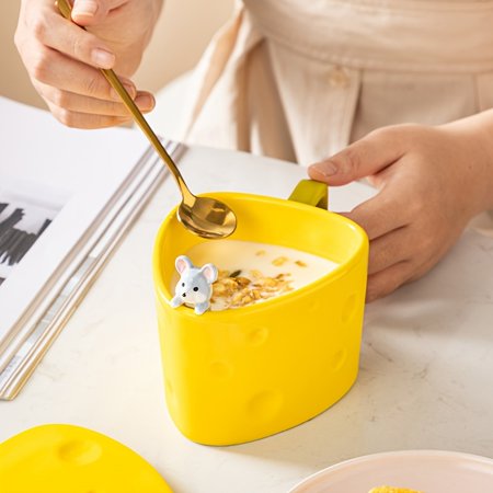 

1pc Cheese Shaped Mug With Lid Spoon 12oz Creative Ceramic Coffee Mug With Lid And Spoon Funny Cheese Milk Cup For Birthday Festival Gift