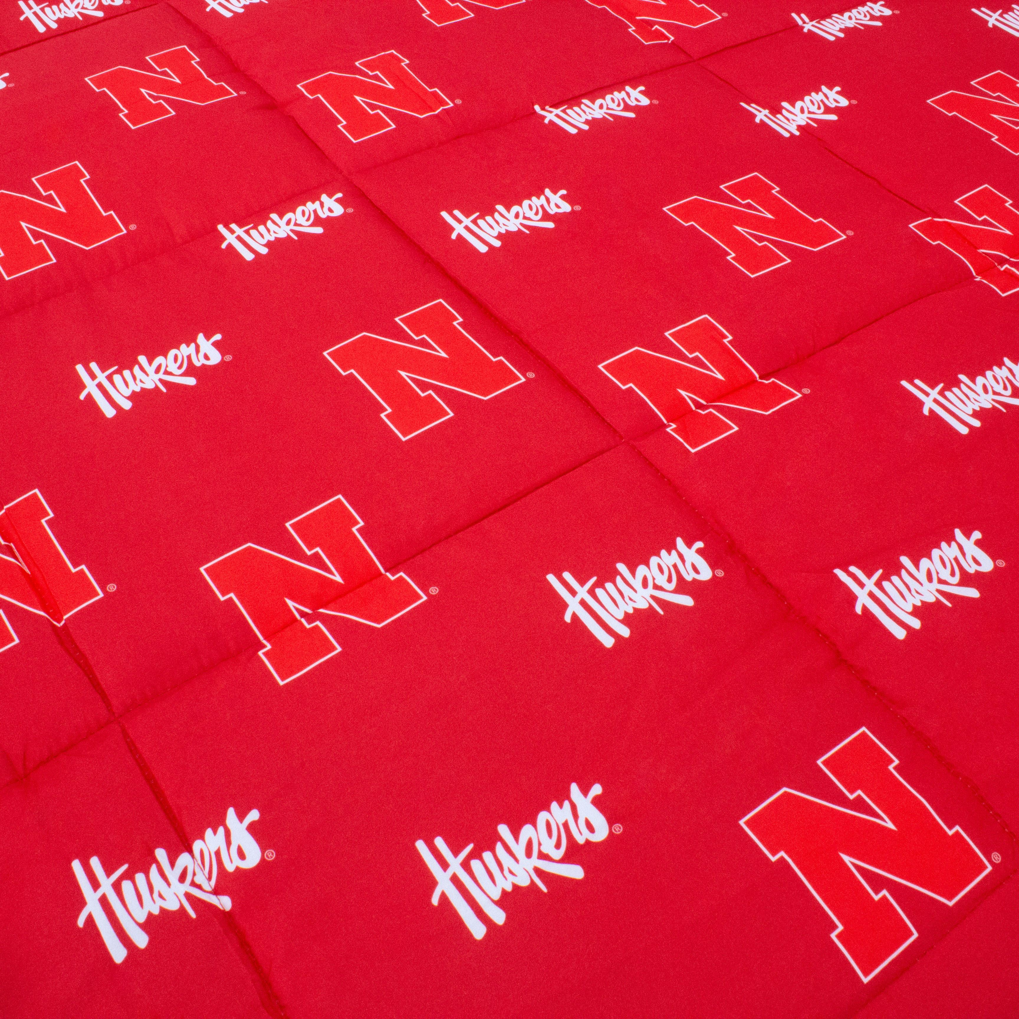 College Covers Nebraska Cornhuskers Reversible Big Logo Soft and Colorful Comforter Full