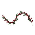 thumbnail image 2 of Northlight Guirlande de Noël Artificielle avec Baies Rouges et Feuilles - 5 Pieds x 3.25 Pouces - Non Éclairée, 2 of 4