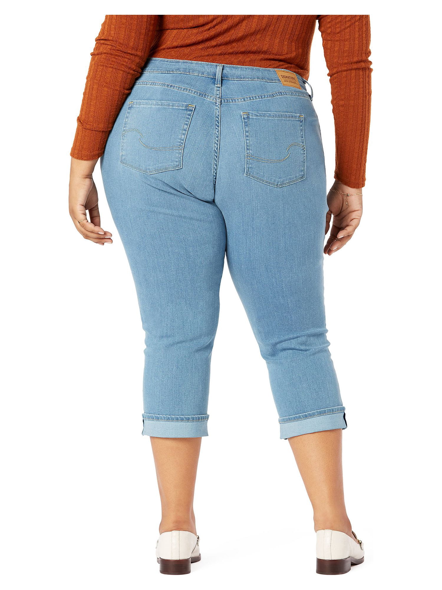 Levi Strauss Signature Women's Mid Rise Capri