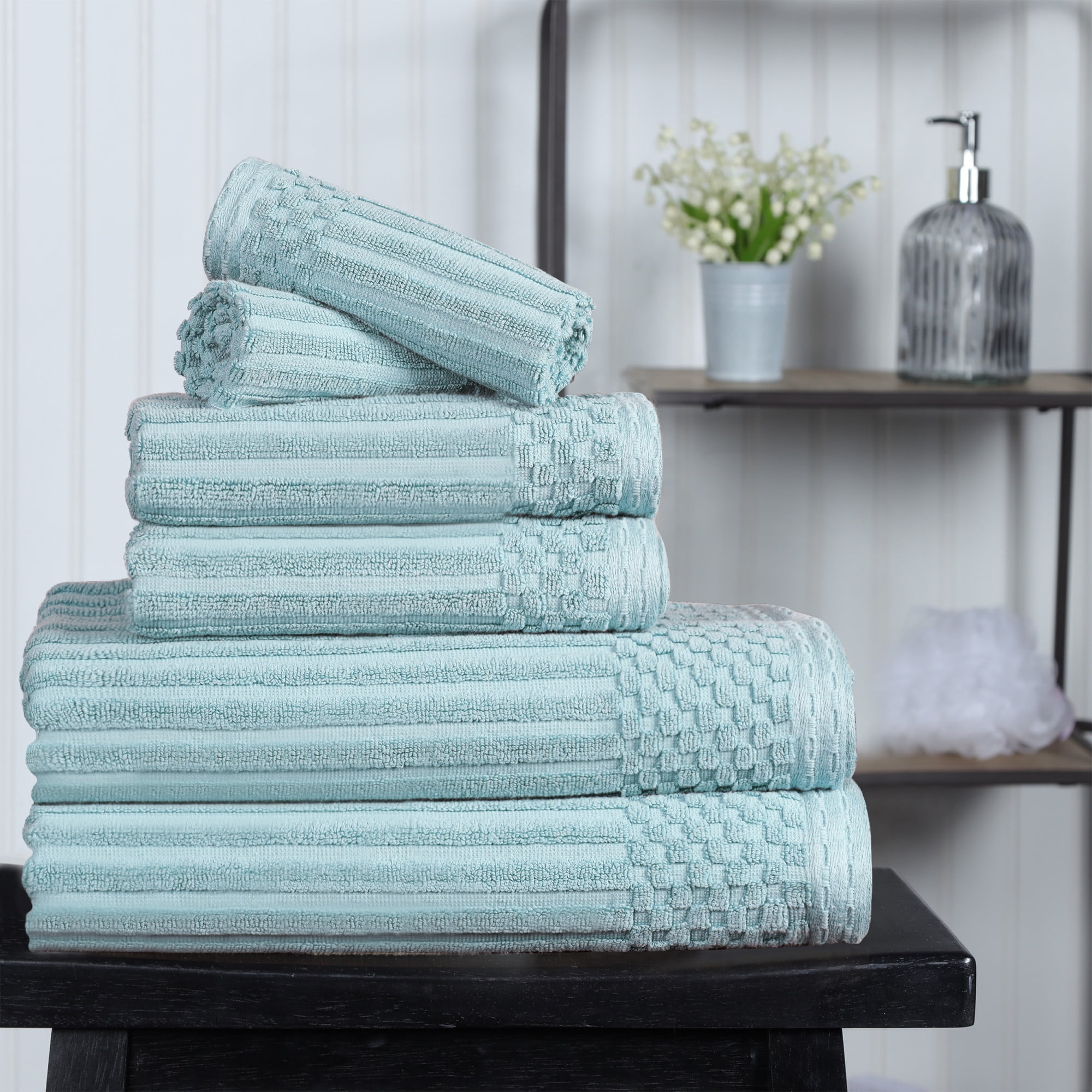 Soho Living Blue, White and Gray Bath Towel Set 2 bath towels 2 hand towels  NEW in 2023