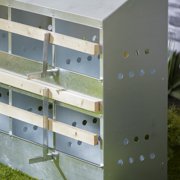Brower Galvanized Steel 10 Hole 50 Bird Nest Chicken Brooding Box (2 Pack)