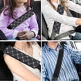 thumbnail image 5 of 2 hombreras para cinturón de seguridad de coche: cuero negro línea roja + cuero negro línea blanca, 5 of 5