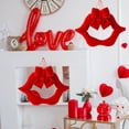thumbnail image 1 of Adornos Colgantes Decorativos para El Día de San Valentín: Labios Rojos, Arreglo para Fiesta de San Valentín, 1 of 7