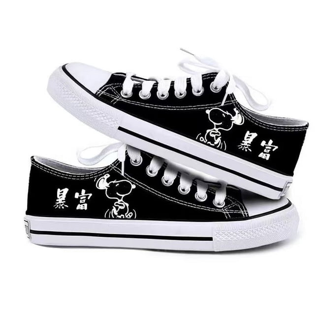 Nuevas y lindas zapatillas de lona con dibujos creativos kawaii de Snoopy y Charlie Brown, zapatillas personalizadas con personajes de anime simples y modernas y versátiles