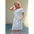 thumbnail image 4 of Vestido Camisero de Verano A Rayas de Corta para Mujer, Informal, con Lazo en la Cintura y Bolsillos, Azul , Talla S, 4 of 9