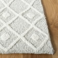 thumbnail image 3 of SAFAVIEH Blossom Aspen Aztec Geometric Wool Runner Rug, Silver/Ivory, 2'3" x 8', 3 of 8