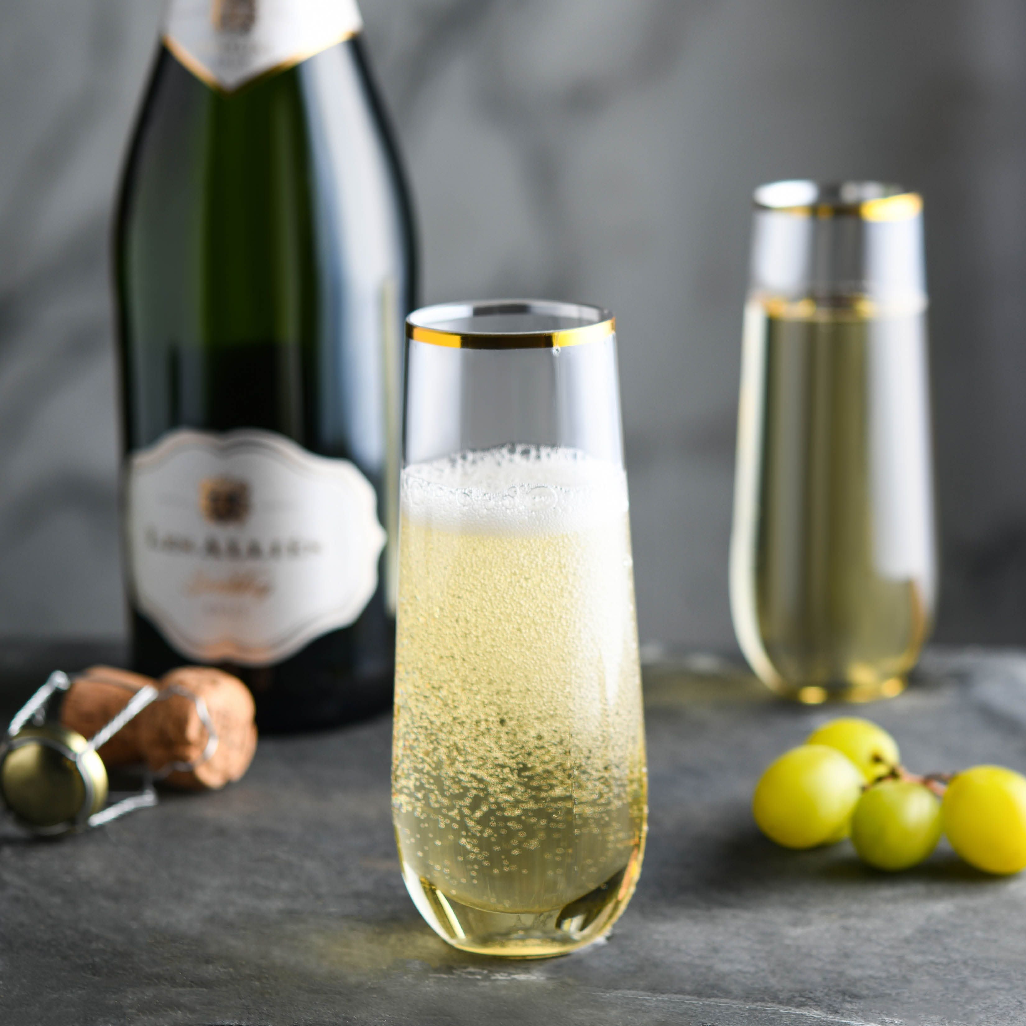 Vinglacé Stainless Steel Stemless Champagne Flute- Insulated  Sparkling Wine Tumbler with Glass Insert, 6 oz, Sea Glass: Champagne Glasses