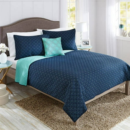 - Better Homes & Gardens Solid Chevron Reversible Quilt Full Queen Set, 4 Piece