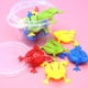 thumbnail image 1 of Juego de 12 ranas saltarinas de plástico para apretar con los dedos, juguete infantil (color aleatorio), 1 of 5