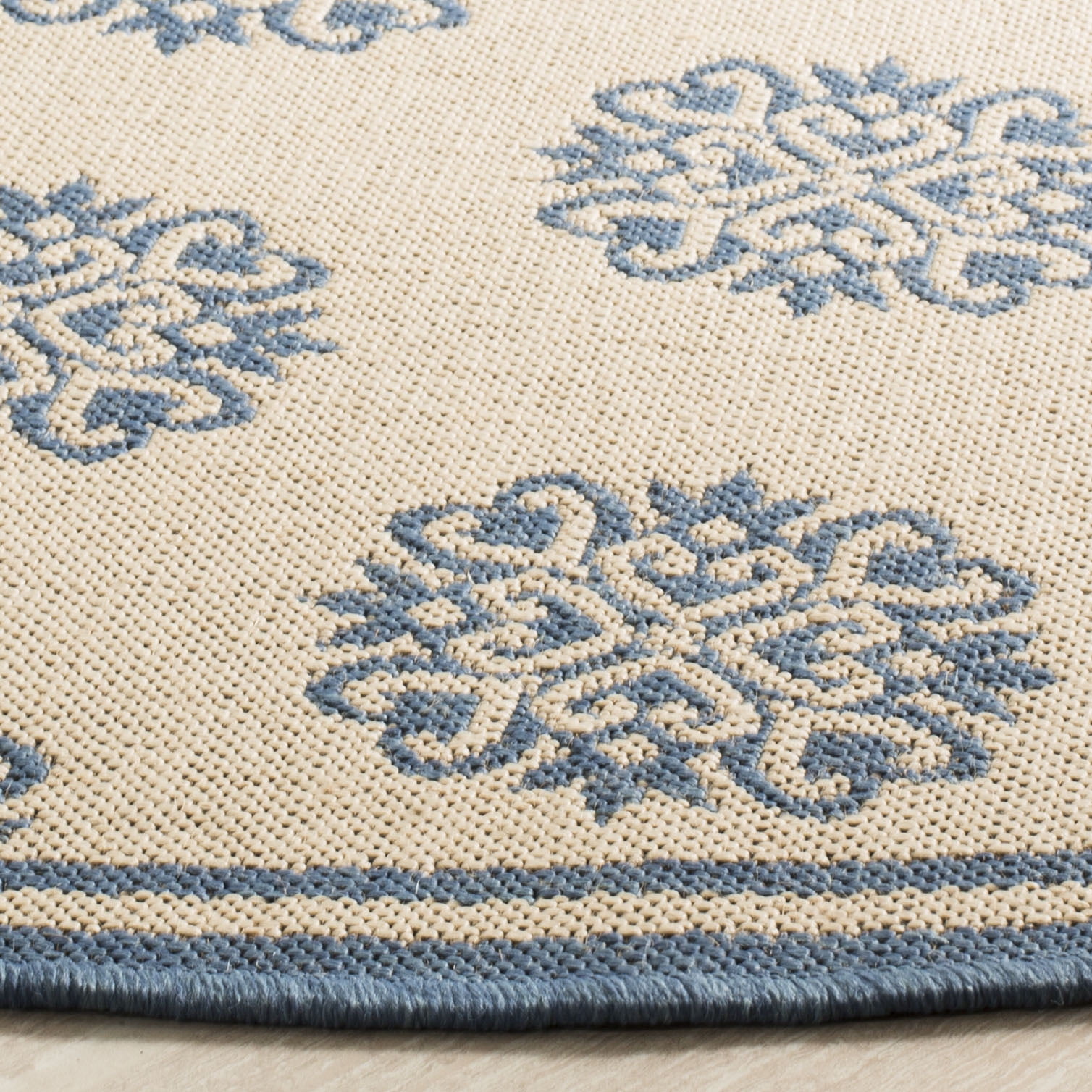 SAFAVIEH Outdoor LND181M Linden Collection Blue / Creme Rug