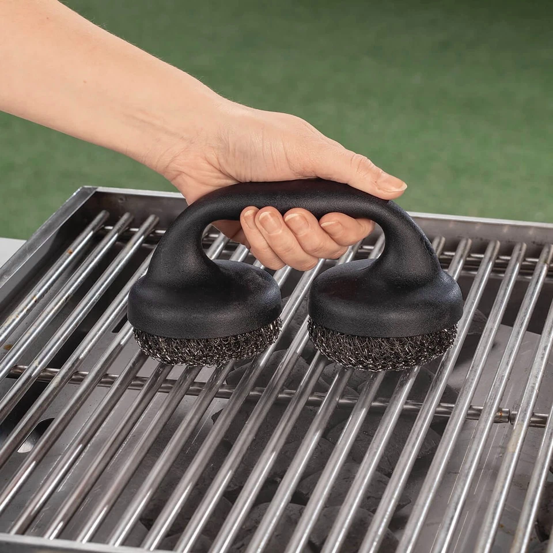 Grill Cleaning Brush