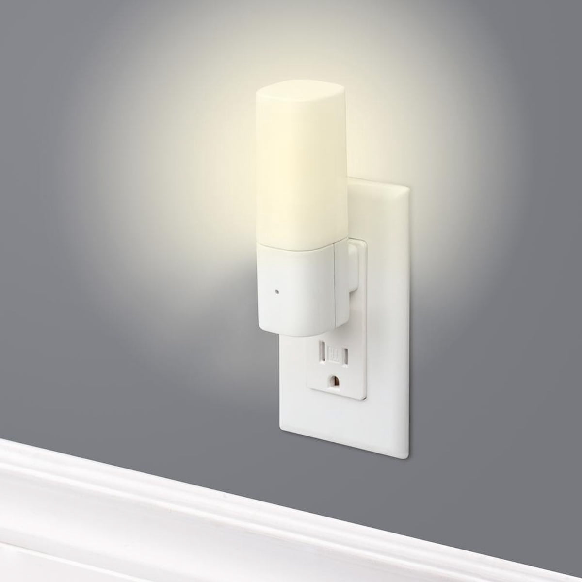 Globe Electric Automatic LED Night Light, 4 Pack