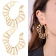 thumbnail image 2 of Pendientes de aro llamativos de oro con tachuelas metálicas minimalistas, joyería de moda para mujer, 2 unidades, 2 of 4