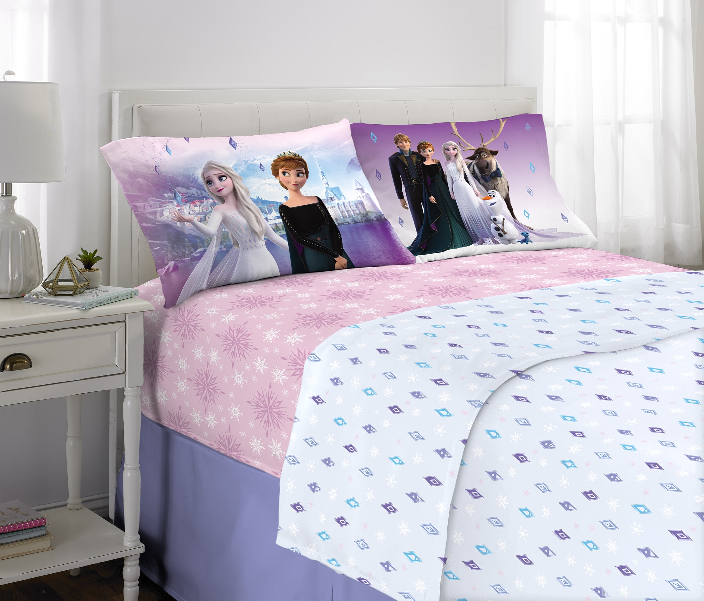 Twin Disney Frozen Celebrate Love 64 x 86 Comforter 