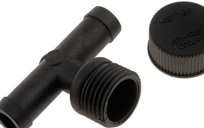 Napa 7201286 5/8 Radiator Flush Tee with Cap