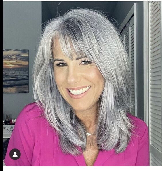 Long Gray Curly Wig with Side Bangs Medium Length Synthetic Hairpiece for Women