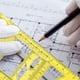 thumbnail image 4 of Regla de matemáticas multifuncional para estudiantes | Plantilla de dibujo giratoria | Plástico transparente | Plantillas de edificios ovalados | 19cm x 8cm | Herramienta de dibujo y bocetos de, 4 of 8