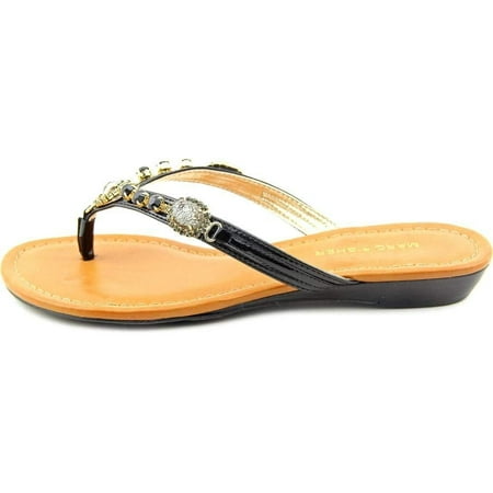 marc fisher thong low heel sandals