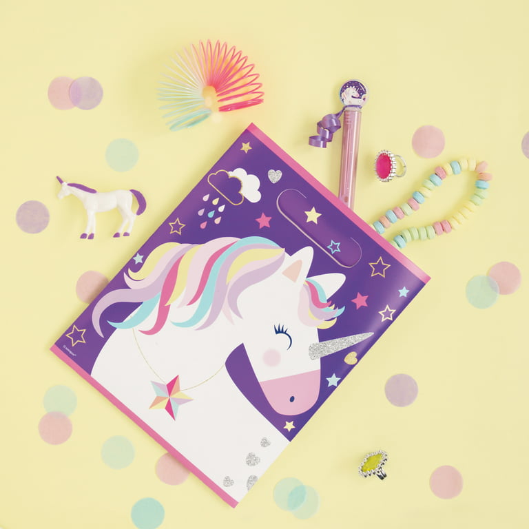 The BEST unicorn party favors! Kids will go crazy for these magical party…   Unicorn birthday party decorations, Unicorn party favors, Unicorn themed  birthday party