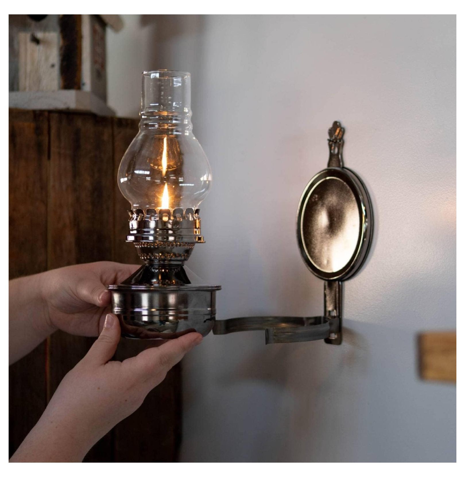 Lehman's Woodshed Wall Mount Oil Lamp, 20 Ounce Oil or Kerosene Fuel Lantern with Removable Reflector for Wall or Table, 3/4 Inch Wick, Indoor Use