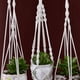 thumbnail image 5 of leyfeng Colgador de plantas de macramé, soporte de maceta decorativo tejido, maceta colgante para interiores y exteriores, cesta de algodón hecha a mano, 5 of 6