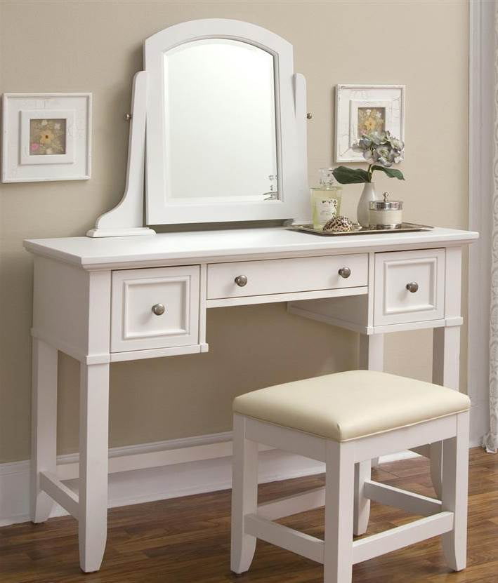 Wooden Vanity Table in White Finish