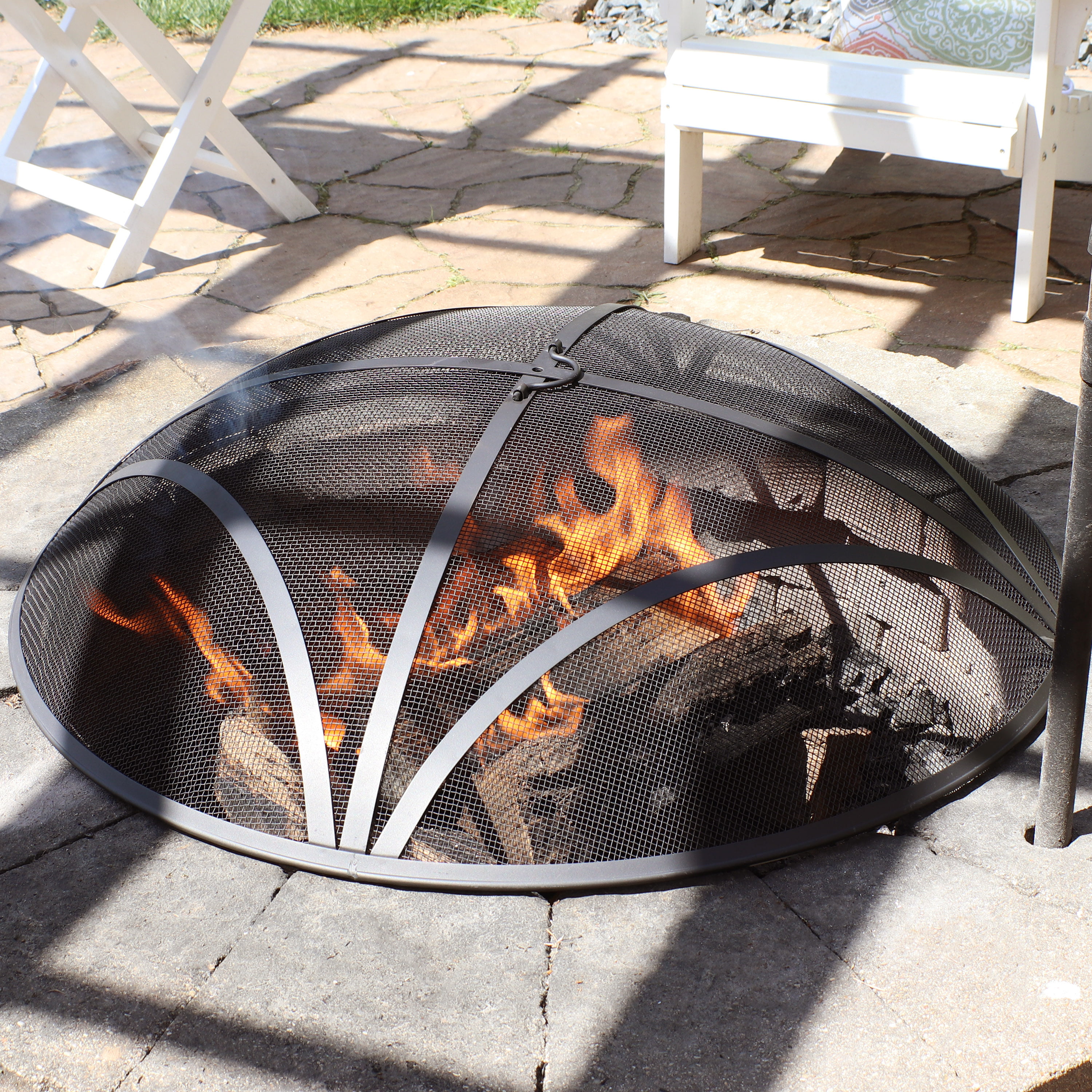 Sunnydaze Reinforced Steel Mesh Spark, How To Make A Fire Pit Screen Cover