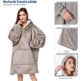 thumbnail image 3 of Sudadera Cobija Bluelander con Capucha, Manta Térmica, Unitalla, Gris Claro, 3 of 4