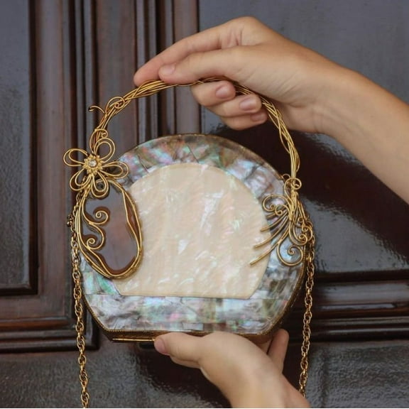 Different Craft India Catholic Natural Seashell Inlaid Brass Novelty Purse Bag For Women