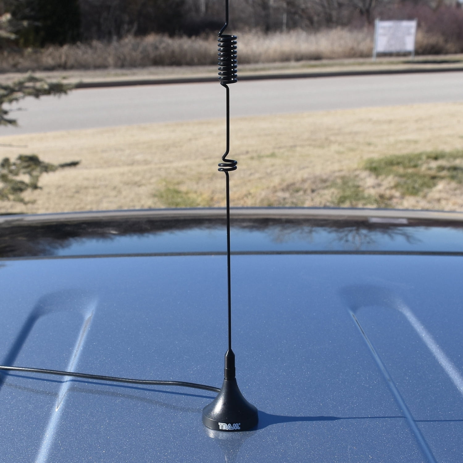 Tram Scanner Mini-Magnet Antenna VHF/UHF/800-MHz to 1,300-MHz with SMA-Male Connector
