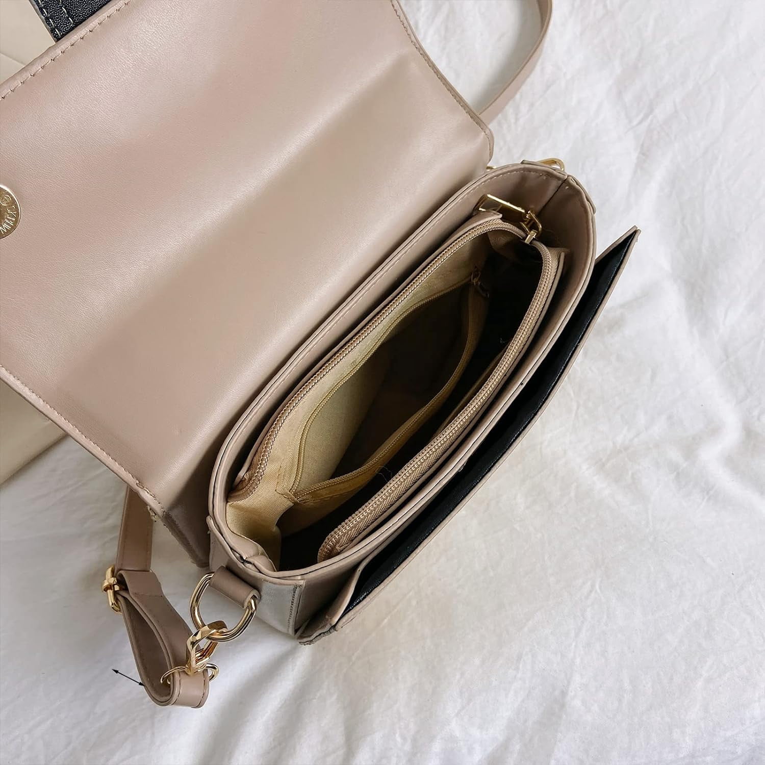 Kukuzhu Straw Crossbody Bags for Women, Summer Straw Purses and Handbags Shoulder Clutch Bag for Vacation
