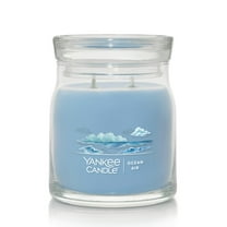 Yankee Candle Signature Medium 2-Wick Candle, Ocean Air, 13 oz