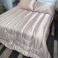thumbnail image 5 of WQSPRING 3 Piece Bedding Set with 2 Pillow Shams Reversible All Season Lightweight Microfiber King Pink, 5 of 6