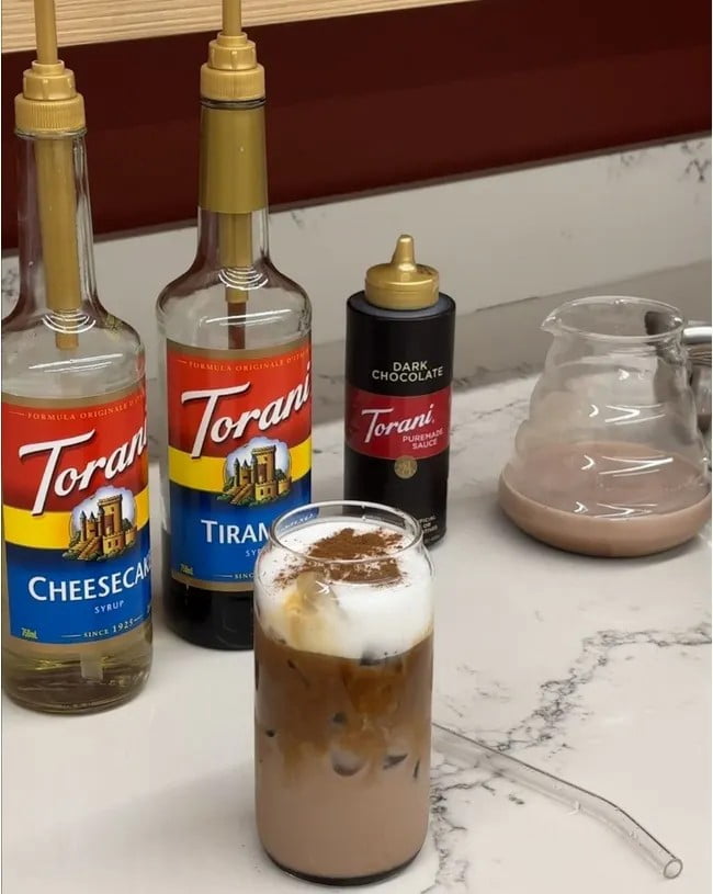 Torani Tiramisu Flavouring Syrup, 25.4 fl oz (750ml) Glass Bottle with Absol Gold Pump