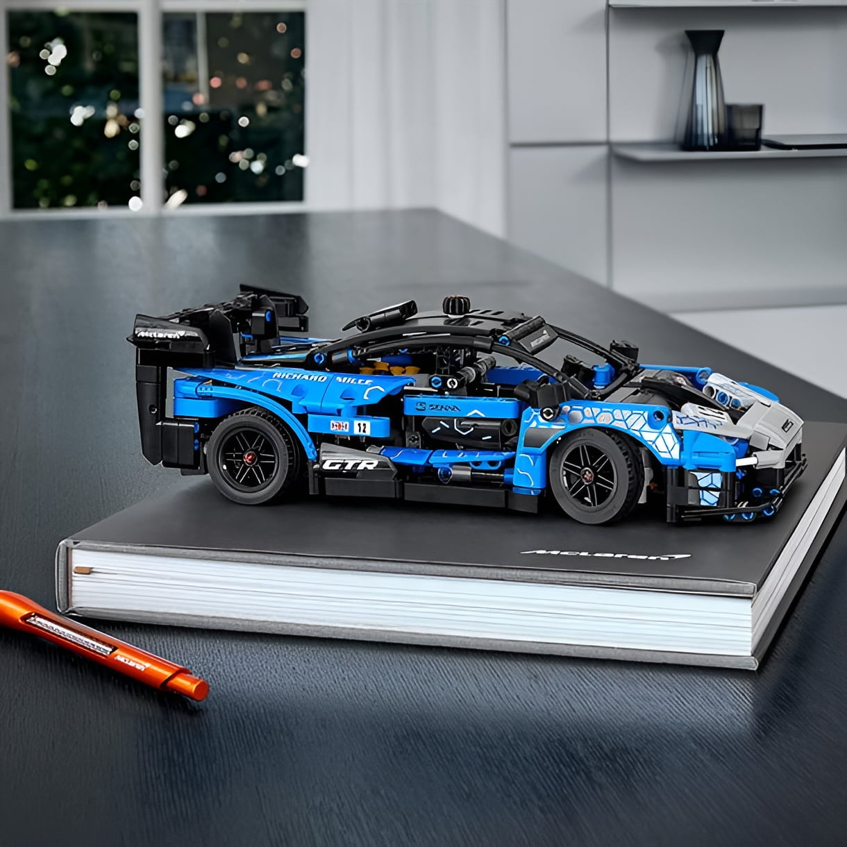 Lego Technic McLaren Senna GTR 42123