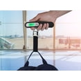thumbnail image 2 of Báscula para Maletas Digital de Alta Precisión, Pesa Maletas Portátil hasta 50kg/110lb, Báscula para Equipaje con Pantalla LCD Retroiluminada y Función de Tara, Incluye Batería, 2 of 5