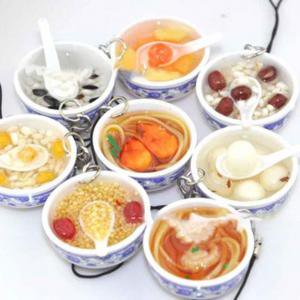 Fancyleo 2 Pcs 3cm Kitchen Toys Simulation Food Miniature Chinese Dessert Ramen Noodles Key Chain Key Rings Pretend Play Toy -- Random Style