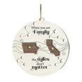 thumbnail image 1 of Cuando la familia está lejos, las millas no importan. Familia a distancia. Hermanos. Hermanas. Mapa del estado. Adorno navideño de madera de dos capas. Colgante navideño de madera., 1 of 7