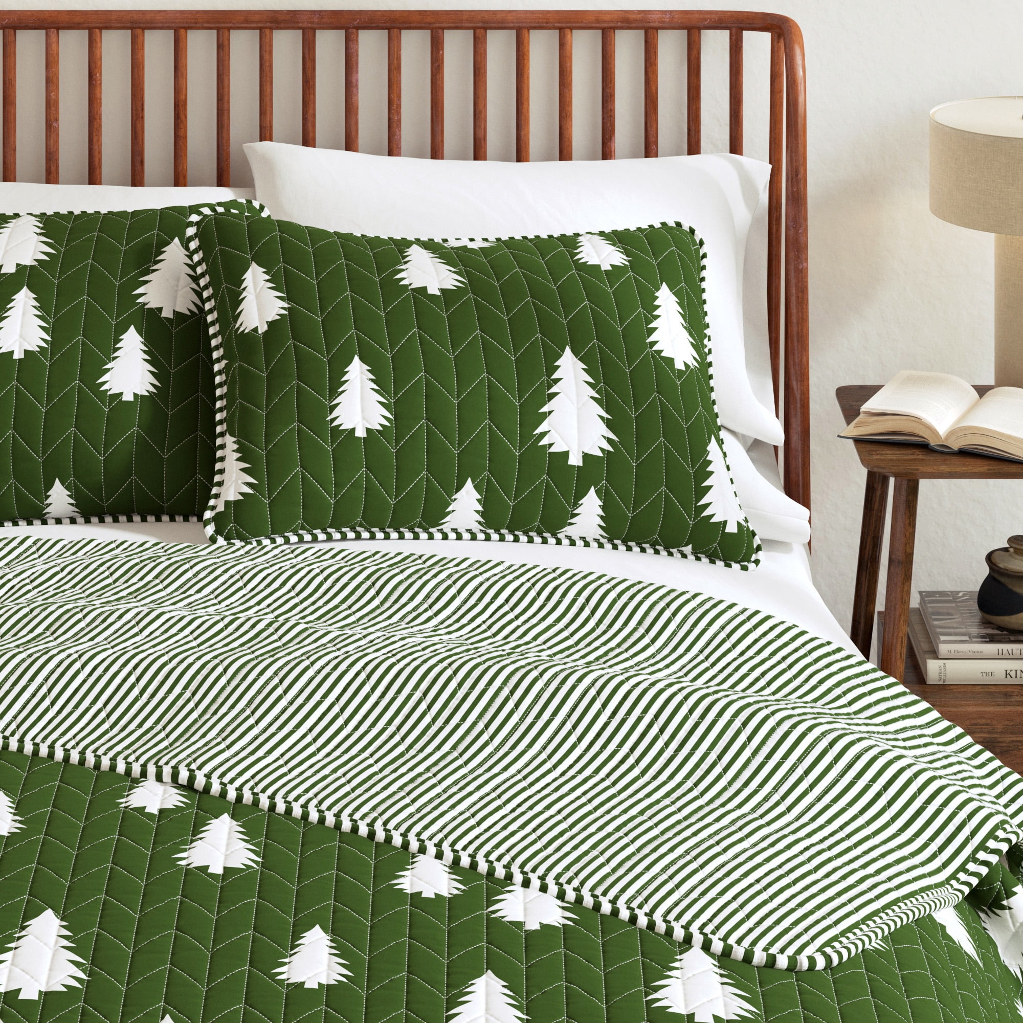 Lodge Microfiber Reversible Quilt Set with Shams (King, Little Trees - Olive)