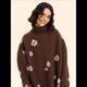 thumbnail image 4 of Suéter de Mujer de Punto Grueso de Larga con Estampado Floral, Moda Otoño-Invierno 2025. Marrón Talla Única, 4 of 8