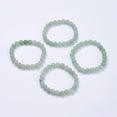 thumbnail image 2 of Pulsera curativa de aventurina verde natural, elástica, con cuentas de 8 mm, para hombres y mujeres. Ideal como regalo de cumpleaños., 2 of 3